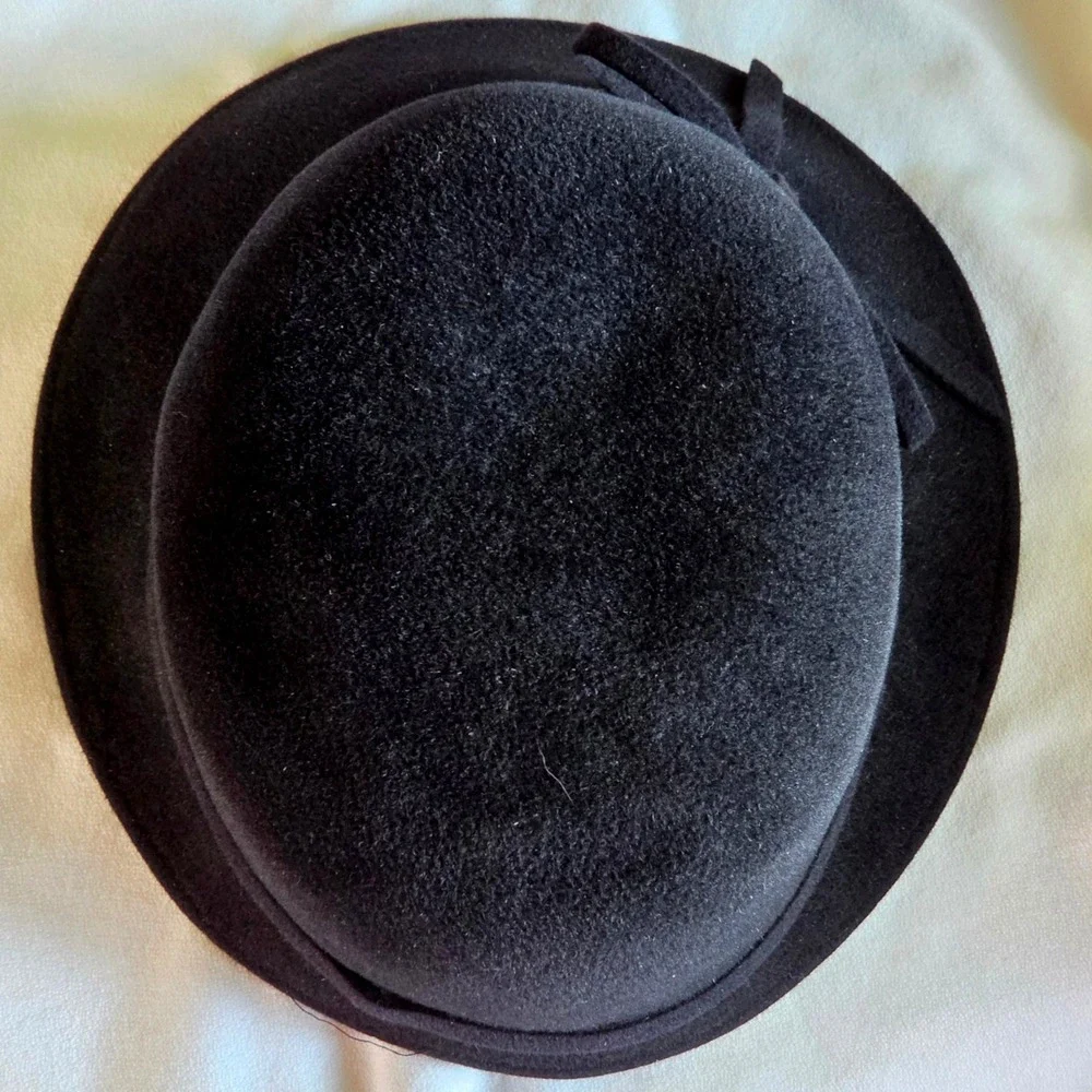 Eric Javits Cloche Hat Women Sz 7 1/8 Black Excellent Wool Felt Bow Packable USA - Picture 3 of 8
